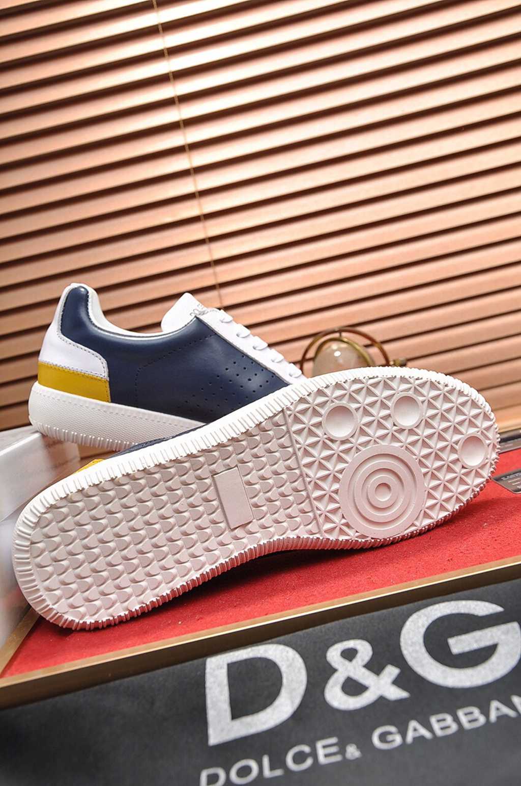 D*G sneaker
